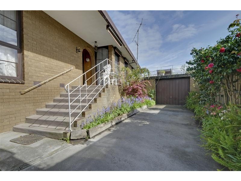 9 Wicks Crescent, Morwell VIC 3840