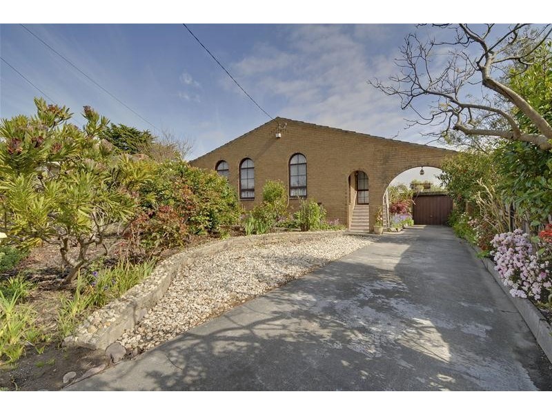 9 Wicks Crescent, Morwell VIC 3840