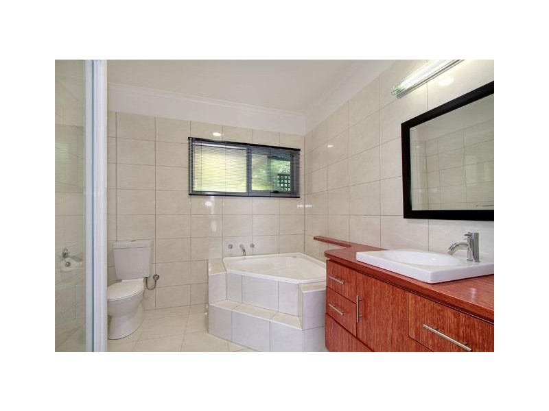 70 Outlook Drive, Jeeralang Junction VIC 3840