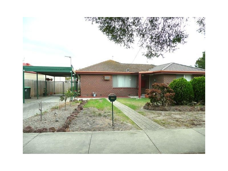28 Strathcole Drive, Traralgon VIC 3844