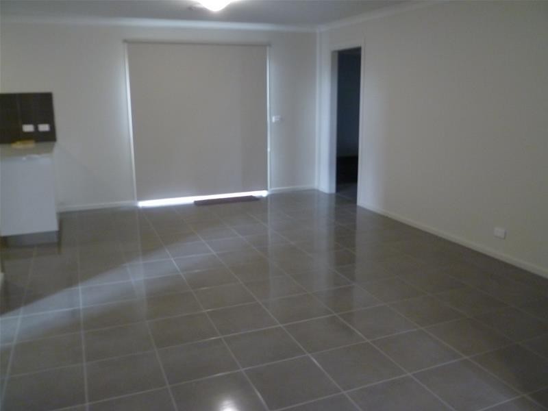 1/2 Ikara Way, Churchill VIC 3842