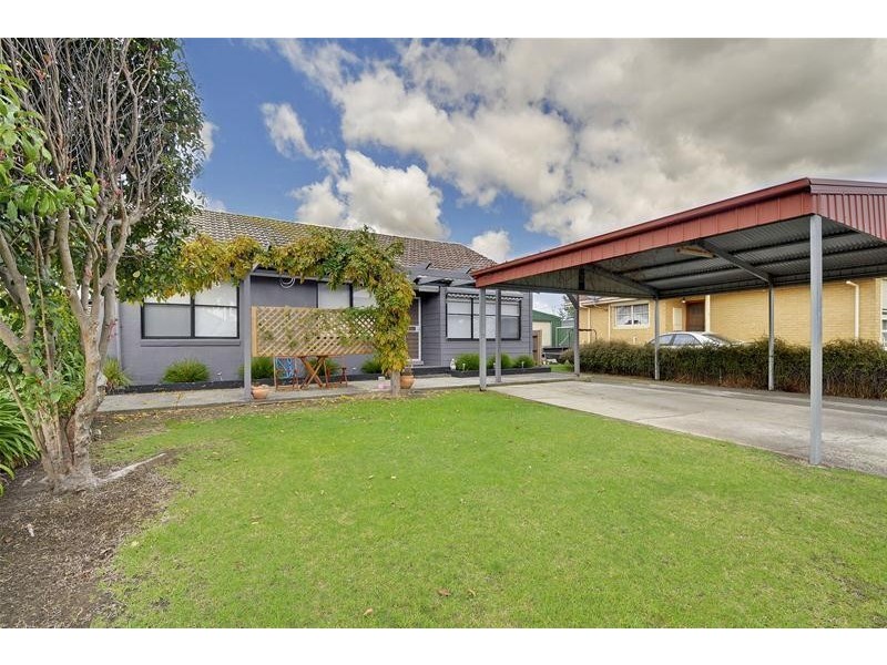 28 Fraser Crescent, Churchill VIC 3842
