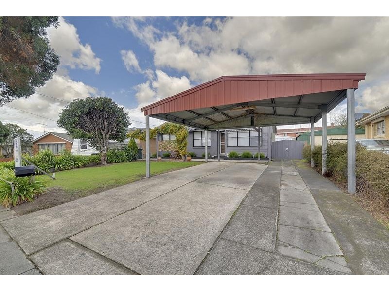 28 Fraser Crescent, Churchill VIC 3842