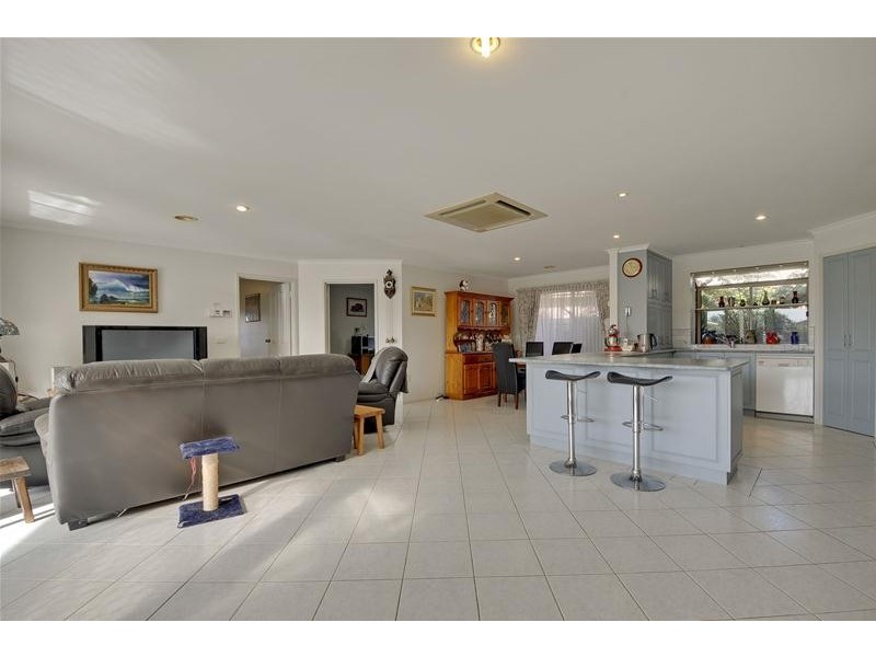 8 Zanella Rise, Traralgon VIC 3844