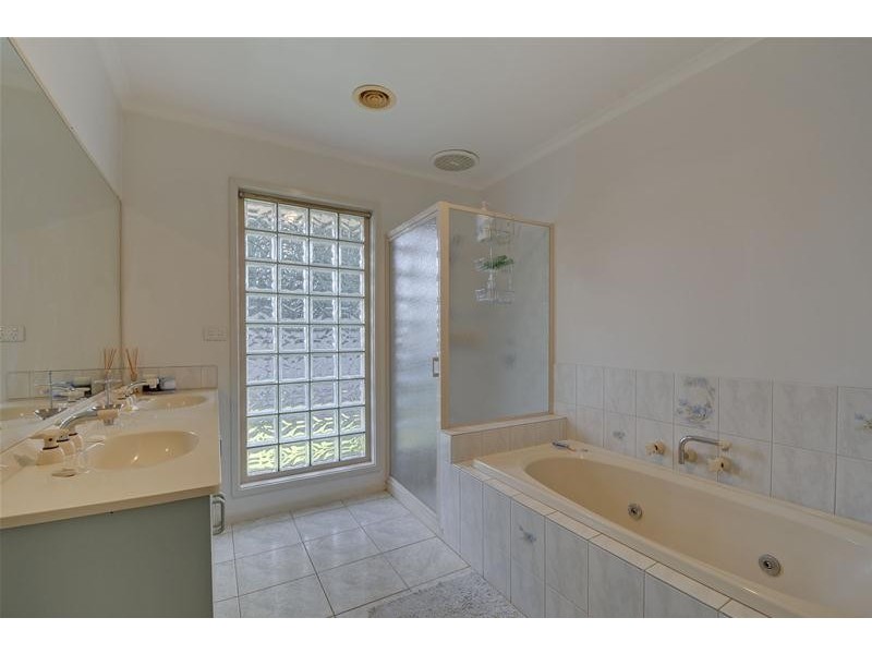 8 Zanella Rise, Traralgon VIC 3844