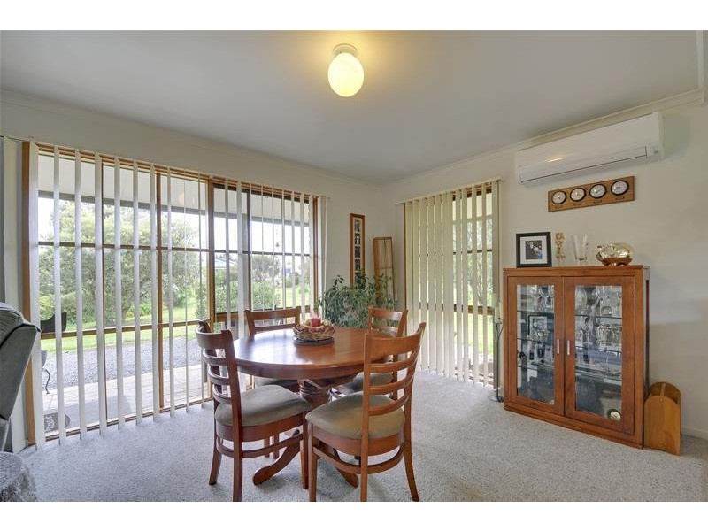 90 Warren Terrace, Hazelwood North VIC 3840