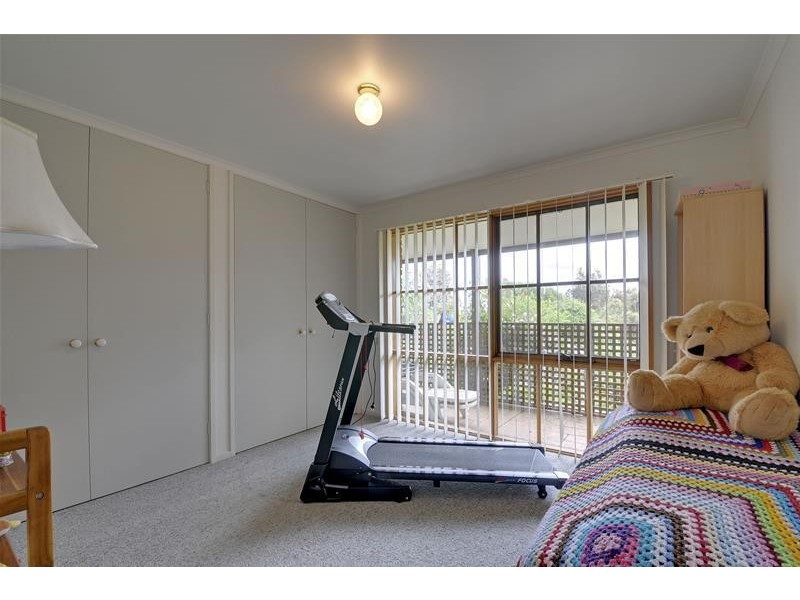 90 Warren Terrace, Hazelwood North VIC 3840