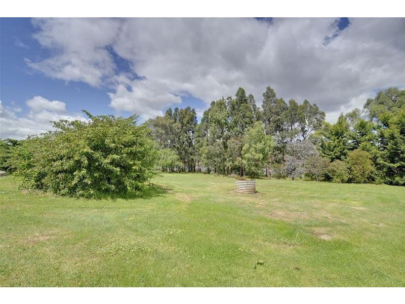 90 Warren Terrace, Hazelwood North VIC 3840