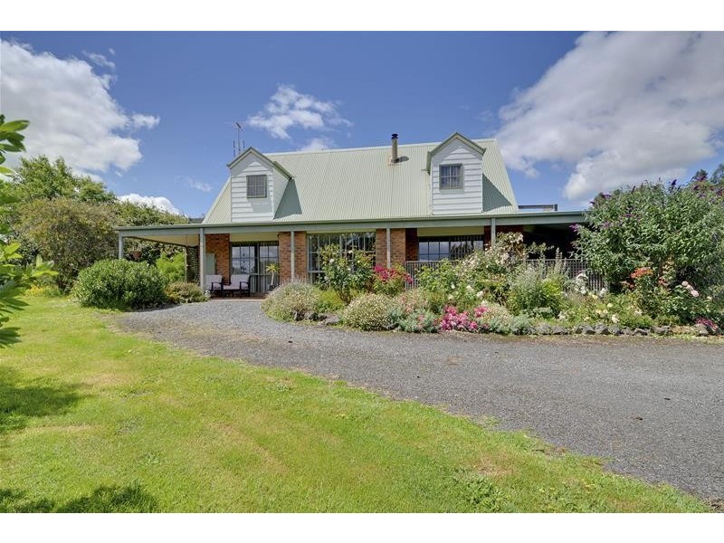 90 Warren Terrace, Hazelwood North VIC 3840