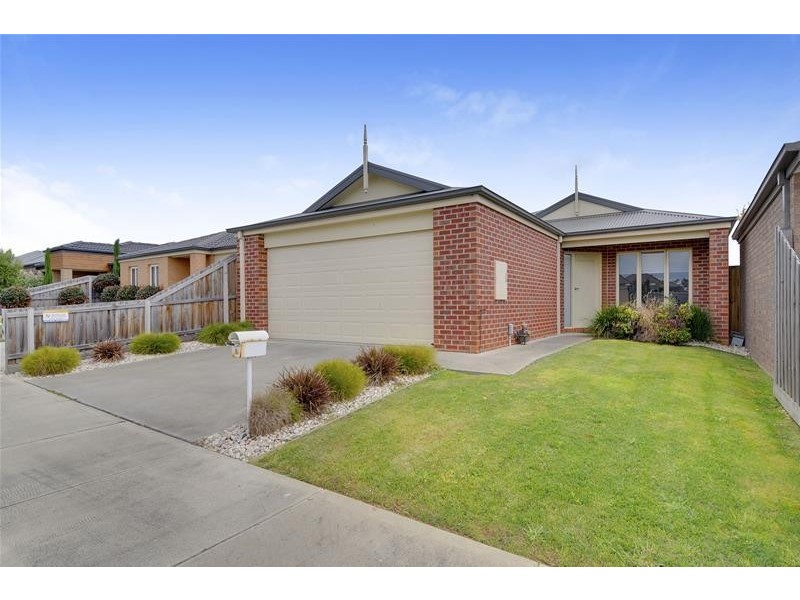 8 Roscommon Drive, Traralgon VIC 3844