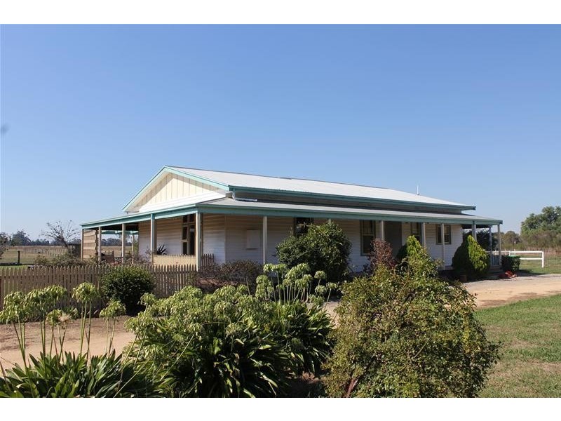 23-25 Hill Street, Toongabbie VIC 3856