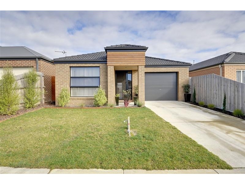 12 Roscommon Drive, Traralgon VIC 3844