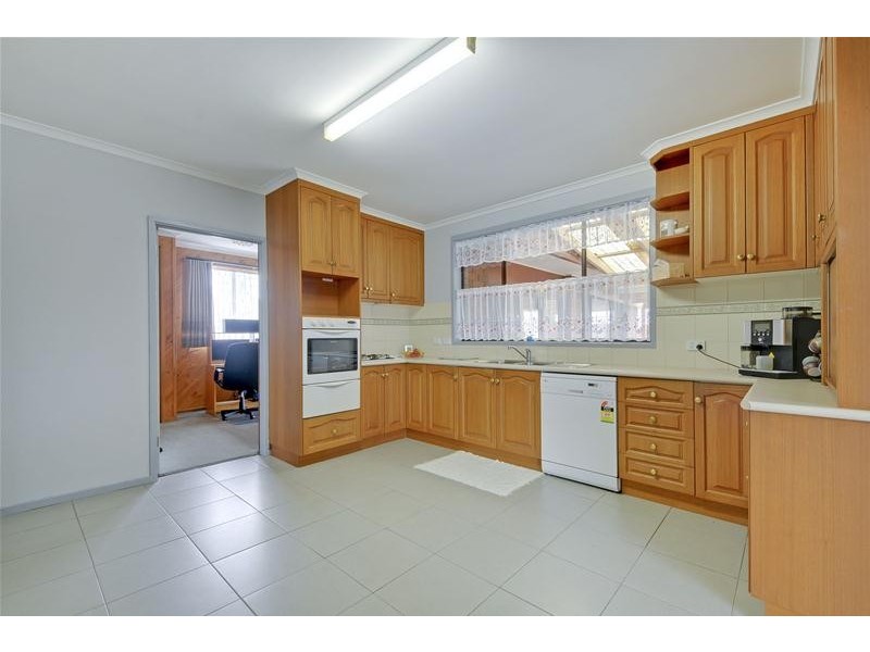 46 Parkwood Way, Traralgon VIC 3844
