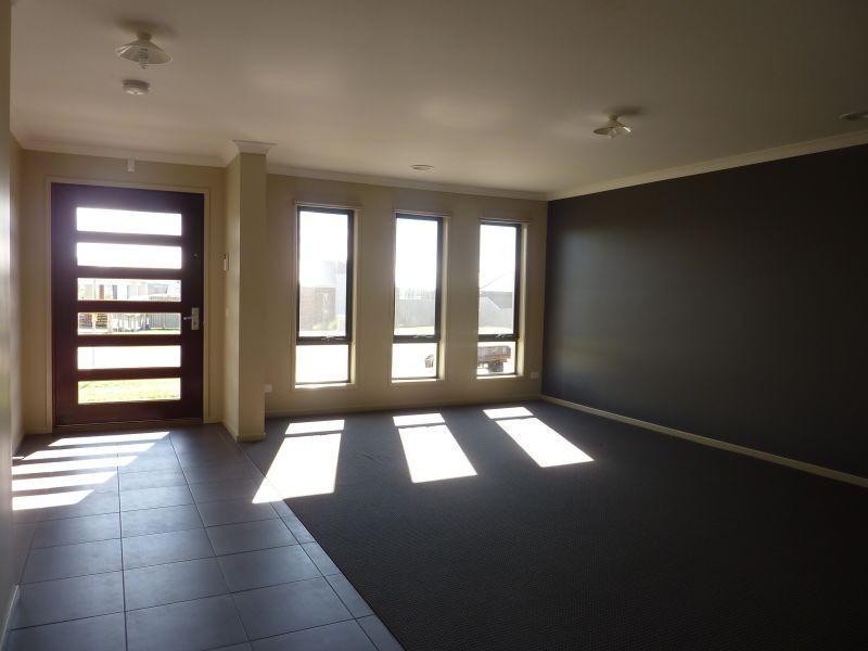 12 Dunsmuir Grove, Traralgon VIC 3844