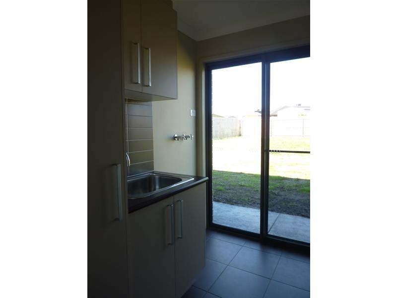 12 Dunsmuir Grove, Traralgon VIC 3844