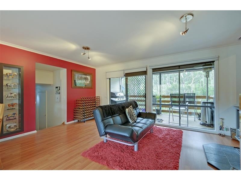 25 Factory Road FULLY FURNISHED Road, Callignee VIC 3844