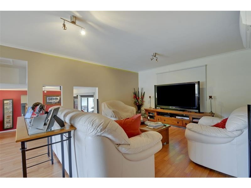 25 Factory Road FULLY FURNISHED Road, Callignee VIC 3844