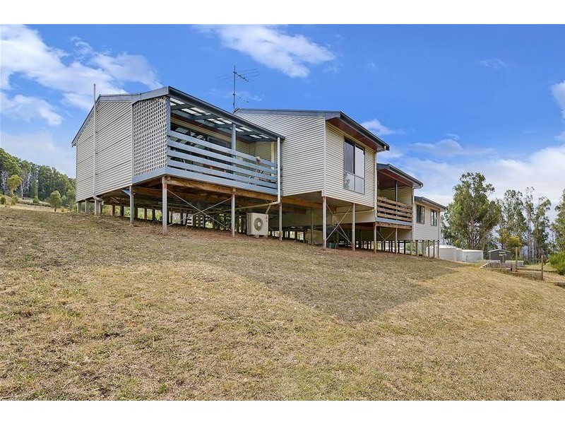 25 Factory Road FULLY FURNISHED Road, Callignee VIC 3844