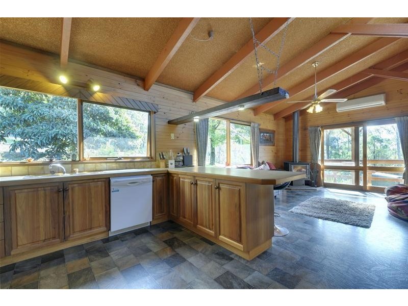 6 Hakea Court, Glengarry North VIC 3854