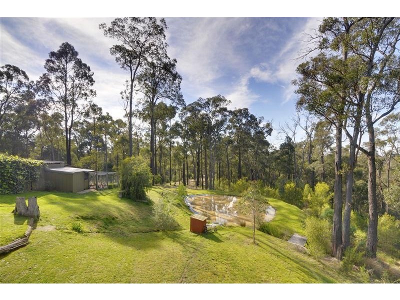 6 Hakea Court, Glengarry North VIC 3854