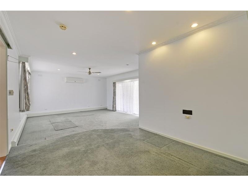 9 Canfield Crescent, Traralgon VIC 3844