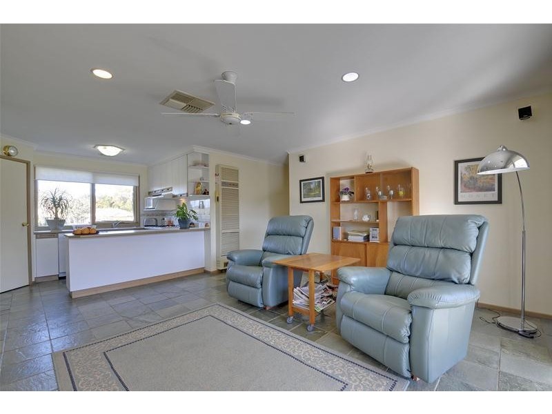 65 Ellavale Drive, Traralgon VIC 3844