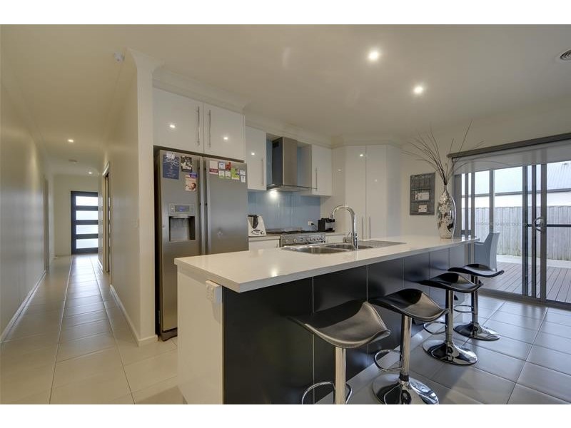 4 Summerhill Road, Traralgon VIC 3844