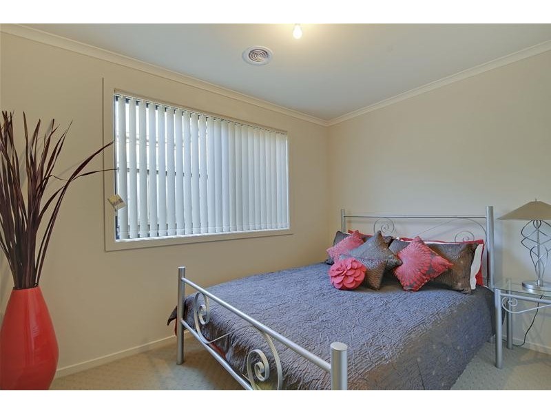 12 Roscommon Drive, Traralgon VIC 3844