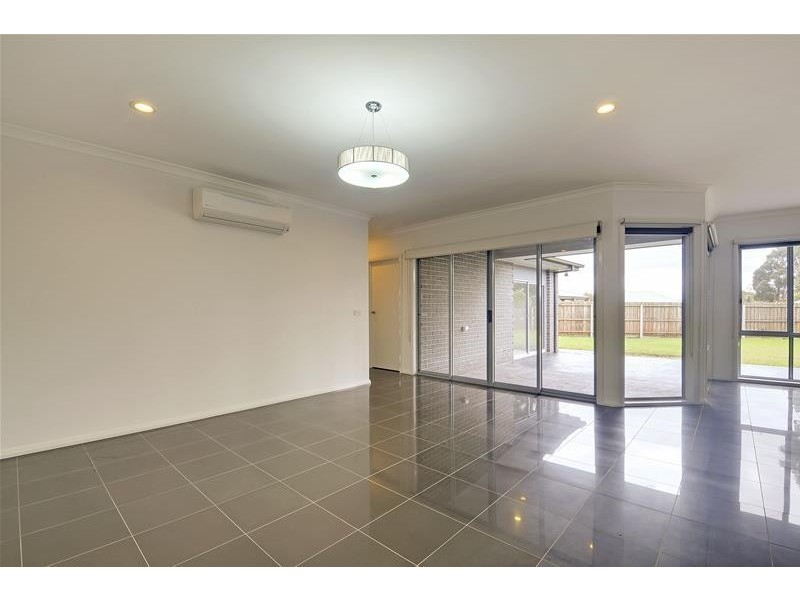 8 Carlow Court, Traralgon VIC 3844