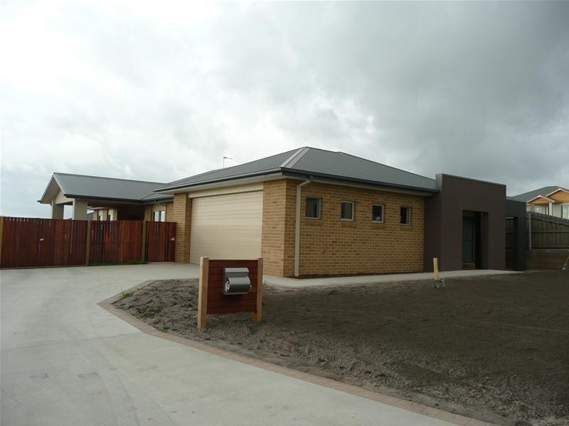 14 Notting Hill, Traralgon VIC 3844