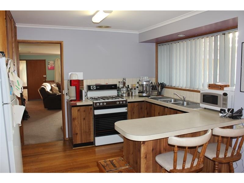 6 Gunyah Grove, Traralgon VIC 3844