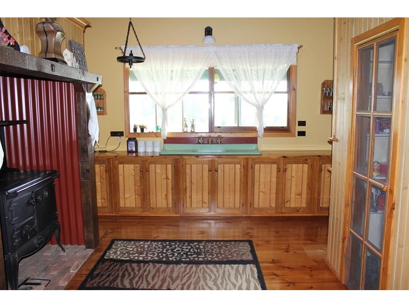 80 Boola Views Road, Tyers VIC 3844