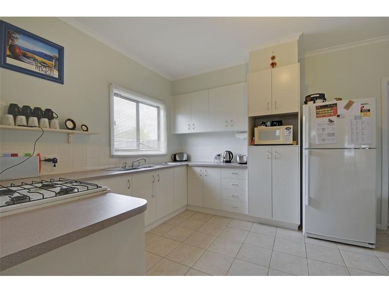 11 Donald Street, Morwell VIC 3840