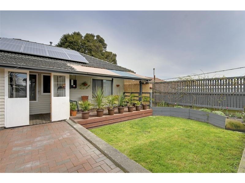 11 Donald Street, Morwell VIC 3840