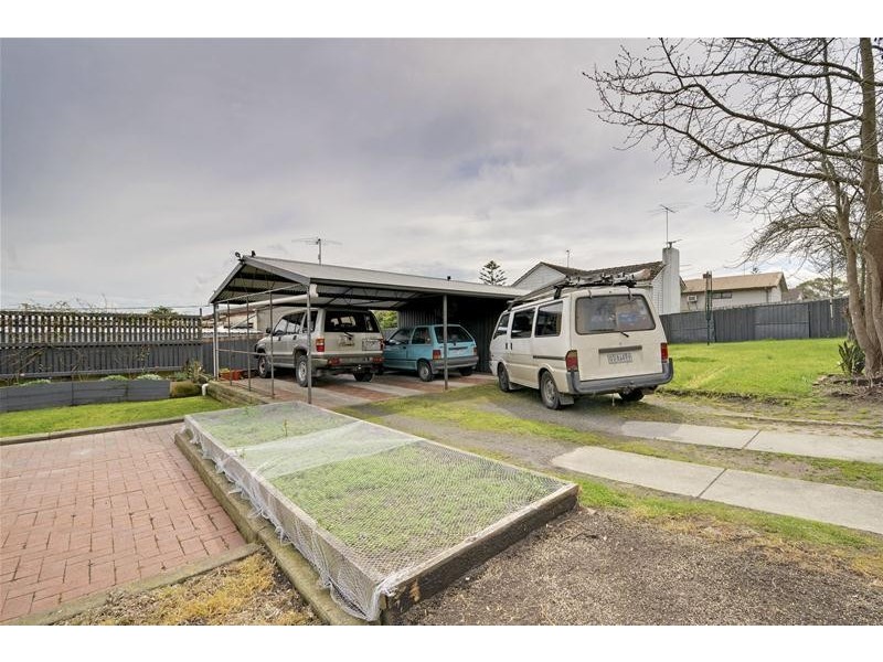 11 Donald Street, Morwell VIC 3840