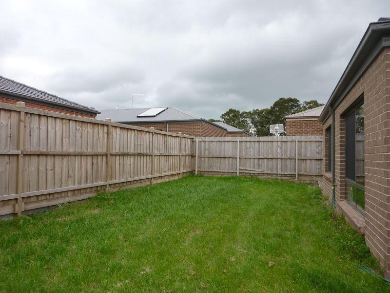 22 College Avenue, Traralgon VIC 3844