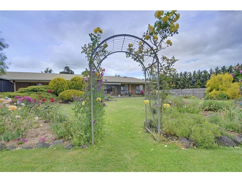 150 Hazelwood Estate Road, Yinnar VIC 3869