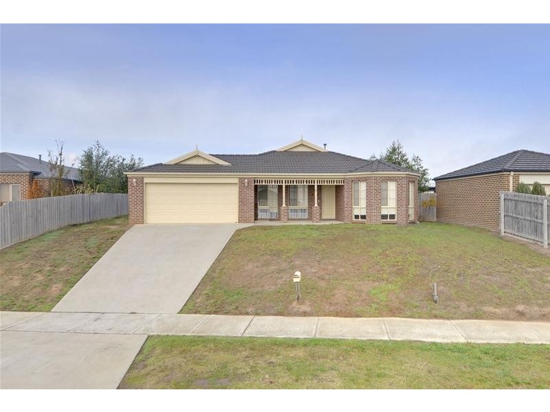 15 Wellington Drive, Traralgon VIC 3844