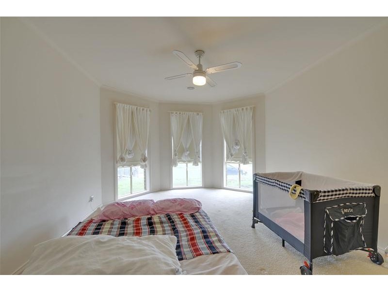 15 Wellington Drive, Traralgon VIC 3844