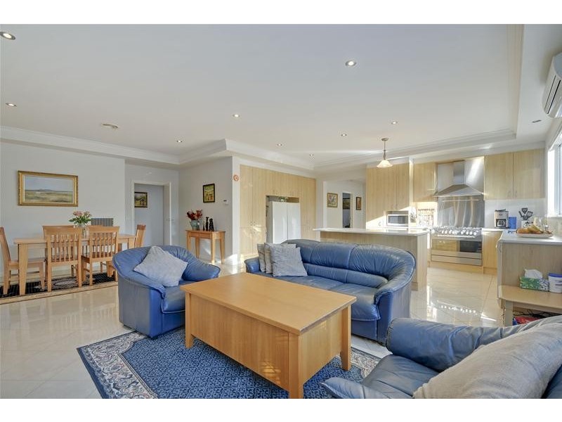 32 Kassandra Drive, Traralgon VIC 3844