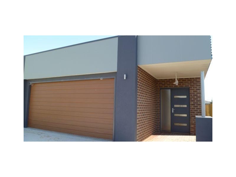 24 Roscommon Drive, Traralgon VIC 3844