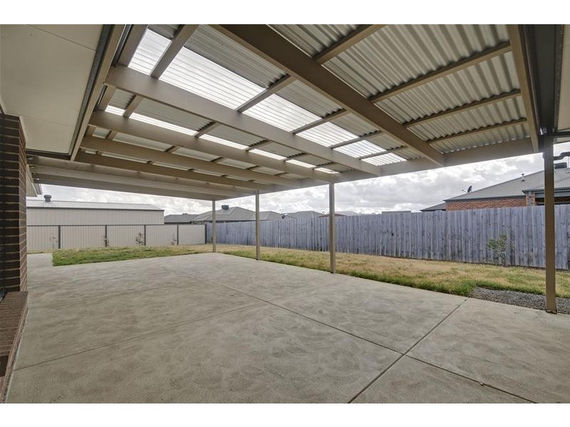 11 Kangaroo Grass Rise, Traralgon VIC 3844