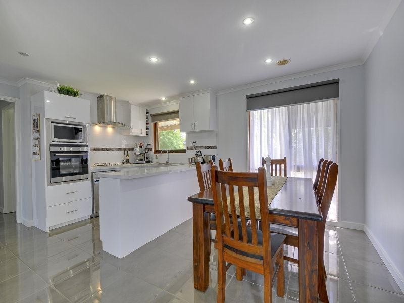 12 MacDougal Court, Traralgon VIC 3844