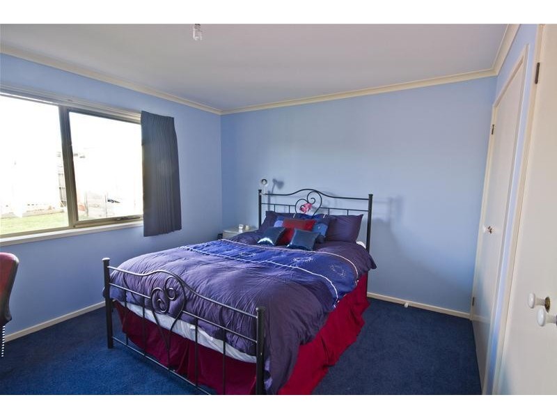 6 Rhodes Court, Glengarry VIC 3854