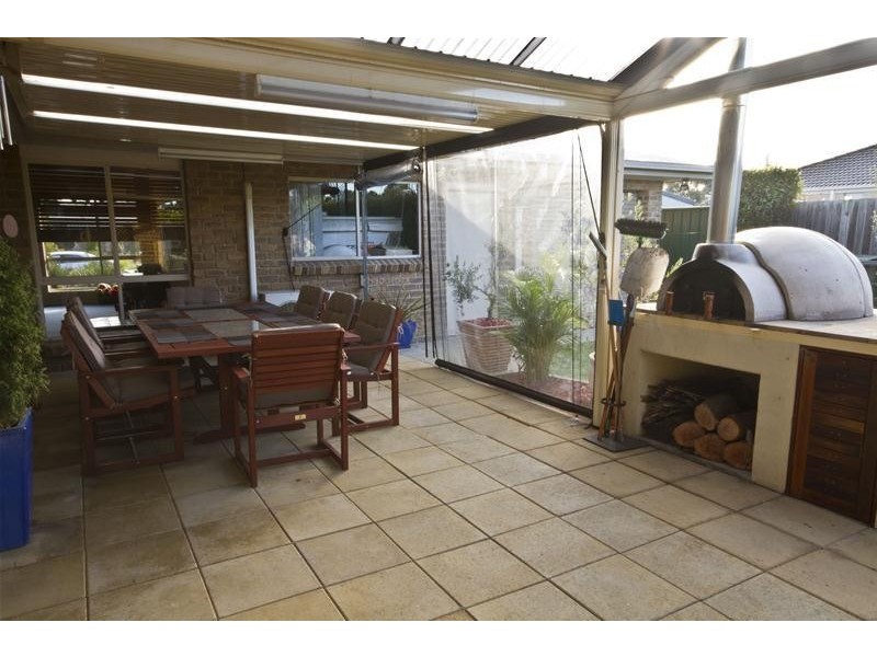 6 Rhodes Court, Glengarry VIC 3854