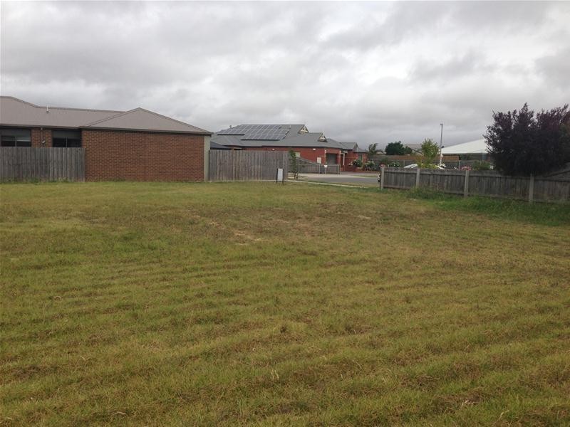 12 Huntingfield Close, Traralgon VIC 3844