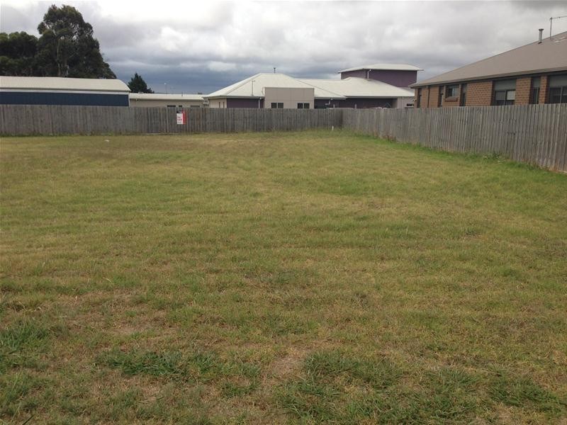 12 Huntingfield Close, Traralgon VIC 3844