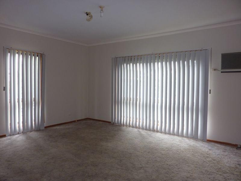 8 Donald  Street, Morwell VIC 3840