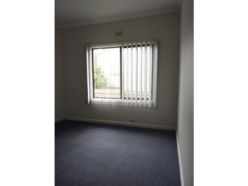 8 Donald  Street, Morwell VIC 3840