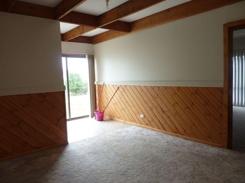 8 Donald  Street, Morwell VIC 3840